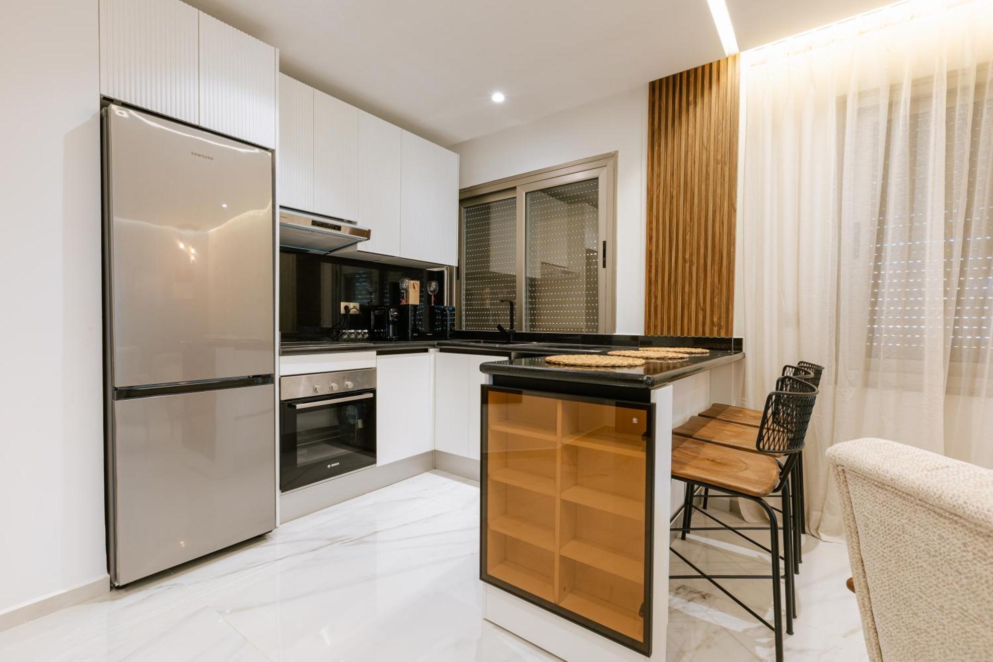 Marina View Residence Luxurious Studio Retreat With Stunning Ocean Views 1 Double Bedroom, 1 Convertible Couch Tanger Ngoại thất bức ảnh