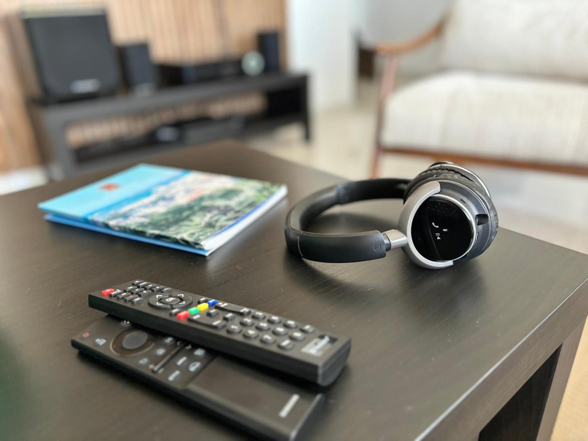Marina View Residence Luxurious Studio Retreat With Stunning Ocean Views 1 Double Bedroom, 1 Convertible Couch Tanger Ngoại thất bức ảnh